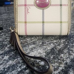 Coach Peyton Tattersal Cream Plaid Women's Wristlet Wallet. Measures 5×4.